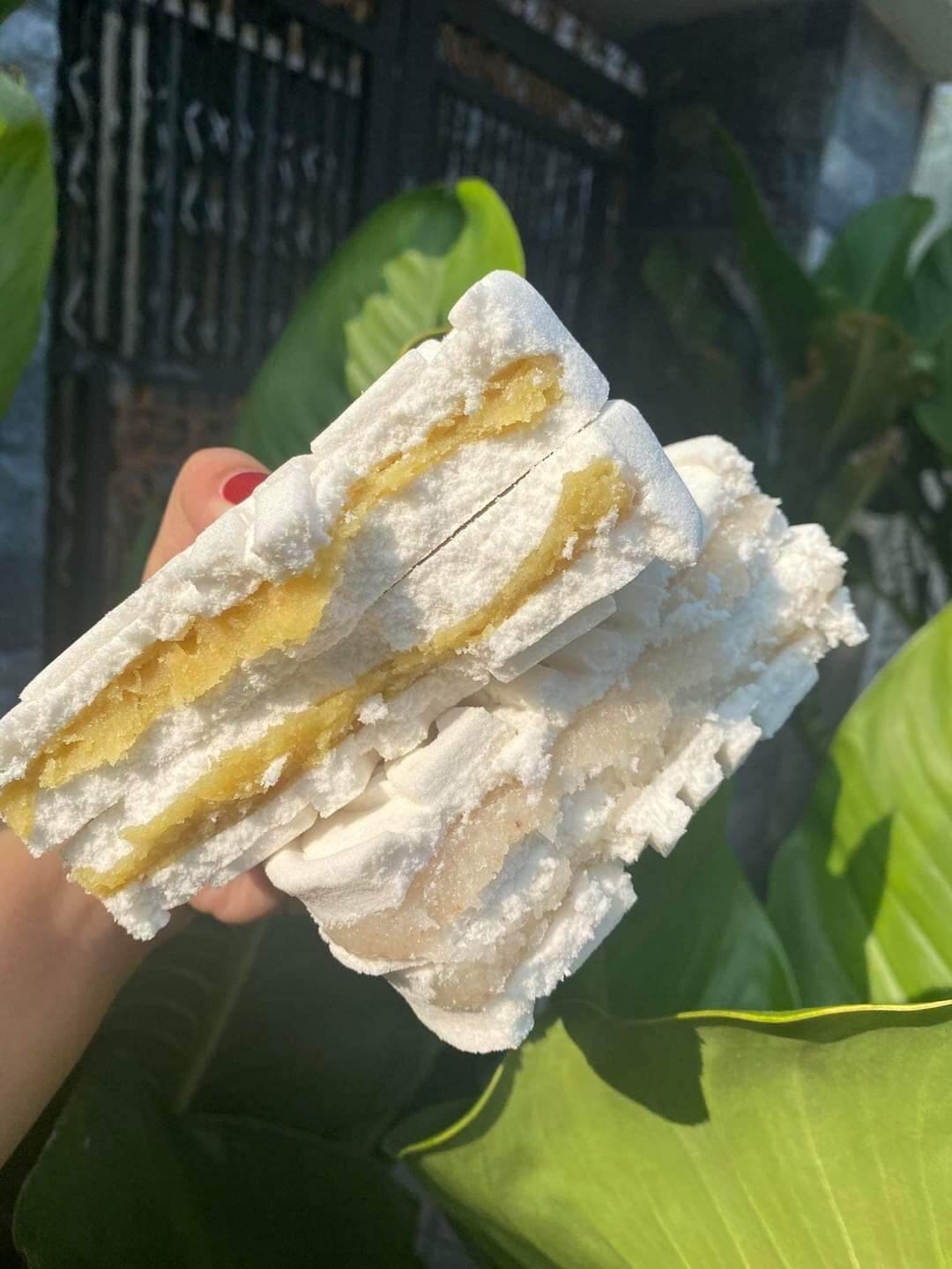 Combo 4 cái bánh in nhân dừa