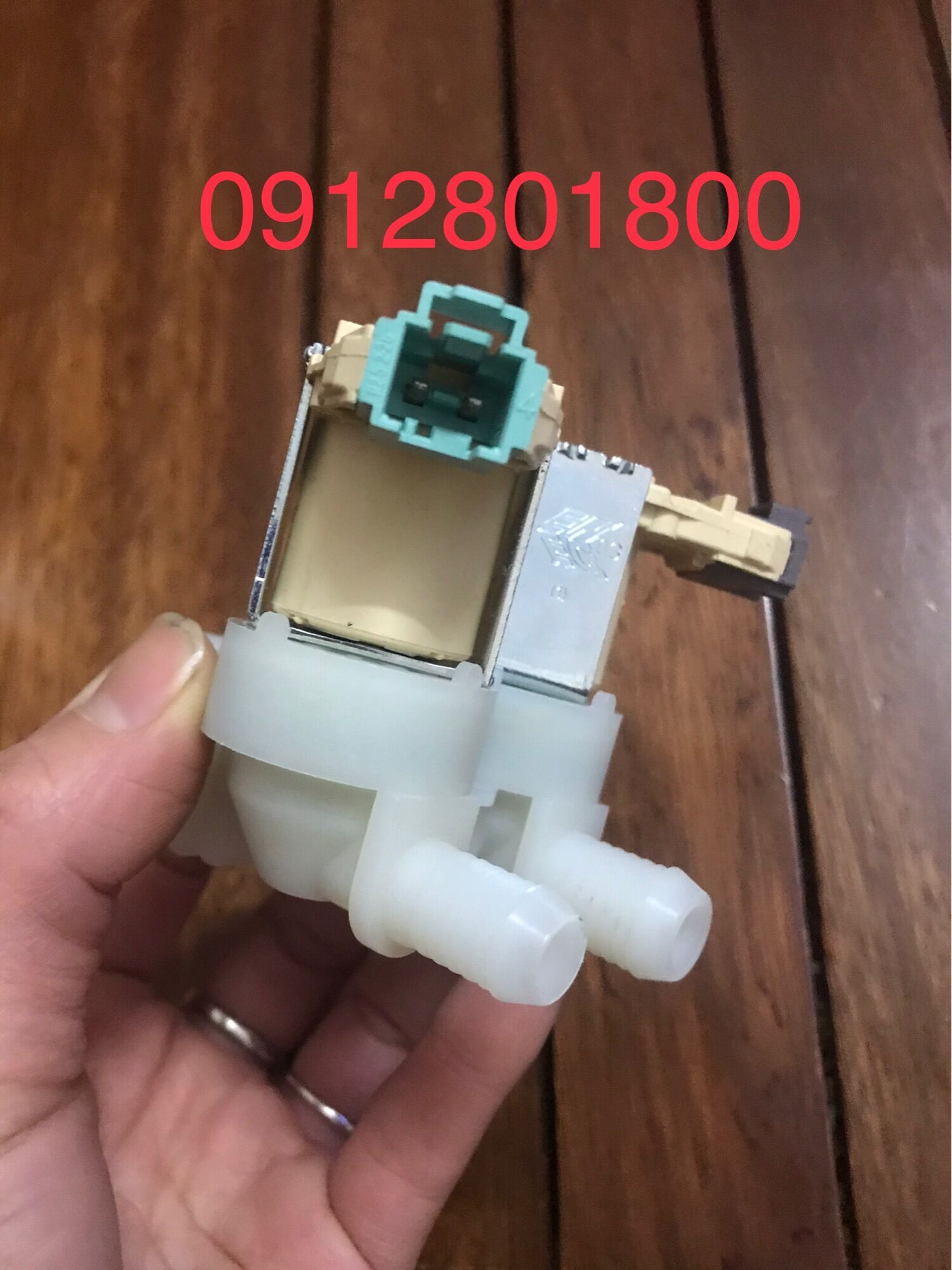 Van cấp nước đôi máy giặt Electrolux chính hãng