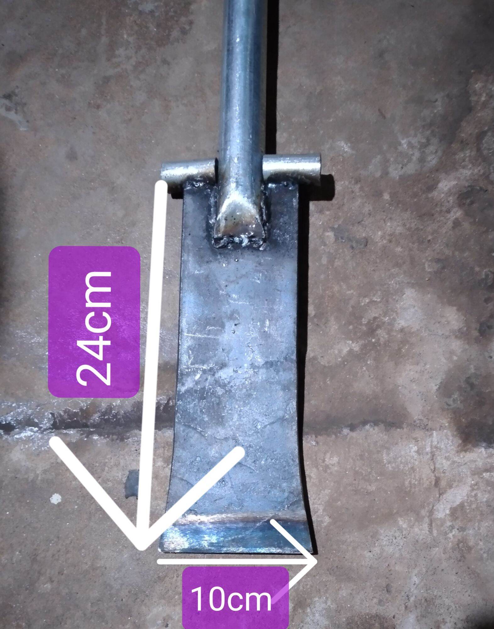 Cây sắn rễ cây, đào đất lưỡi nhíp xe tổng chiều dài 1m2