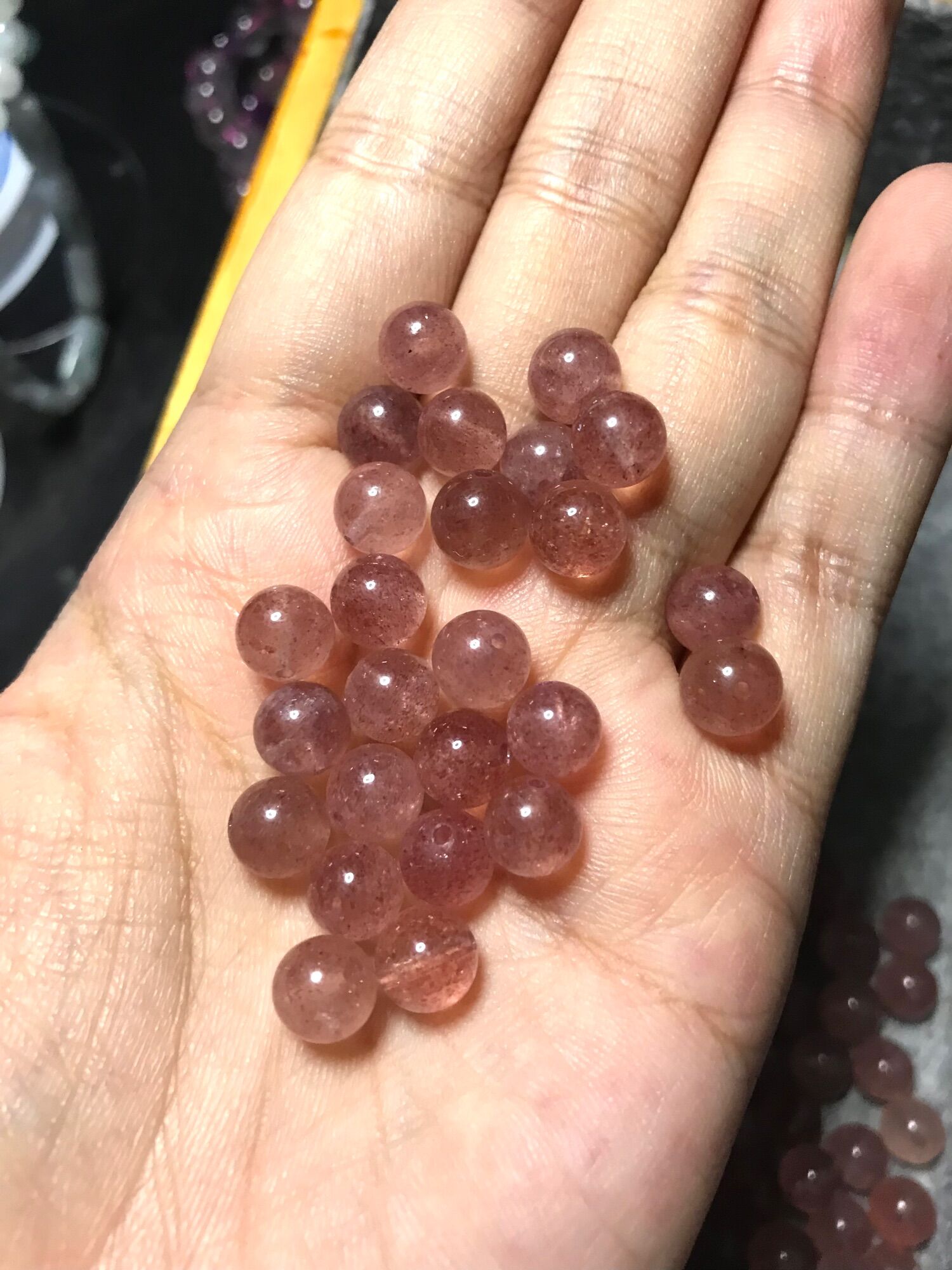 Hạt đá lẻ Strawberry Quartz ~7mm