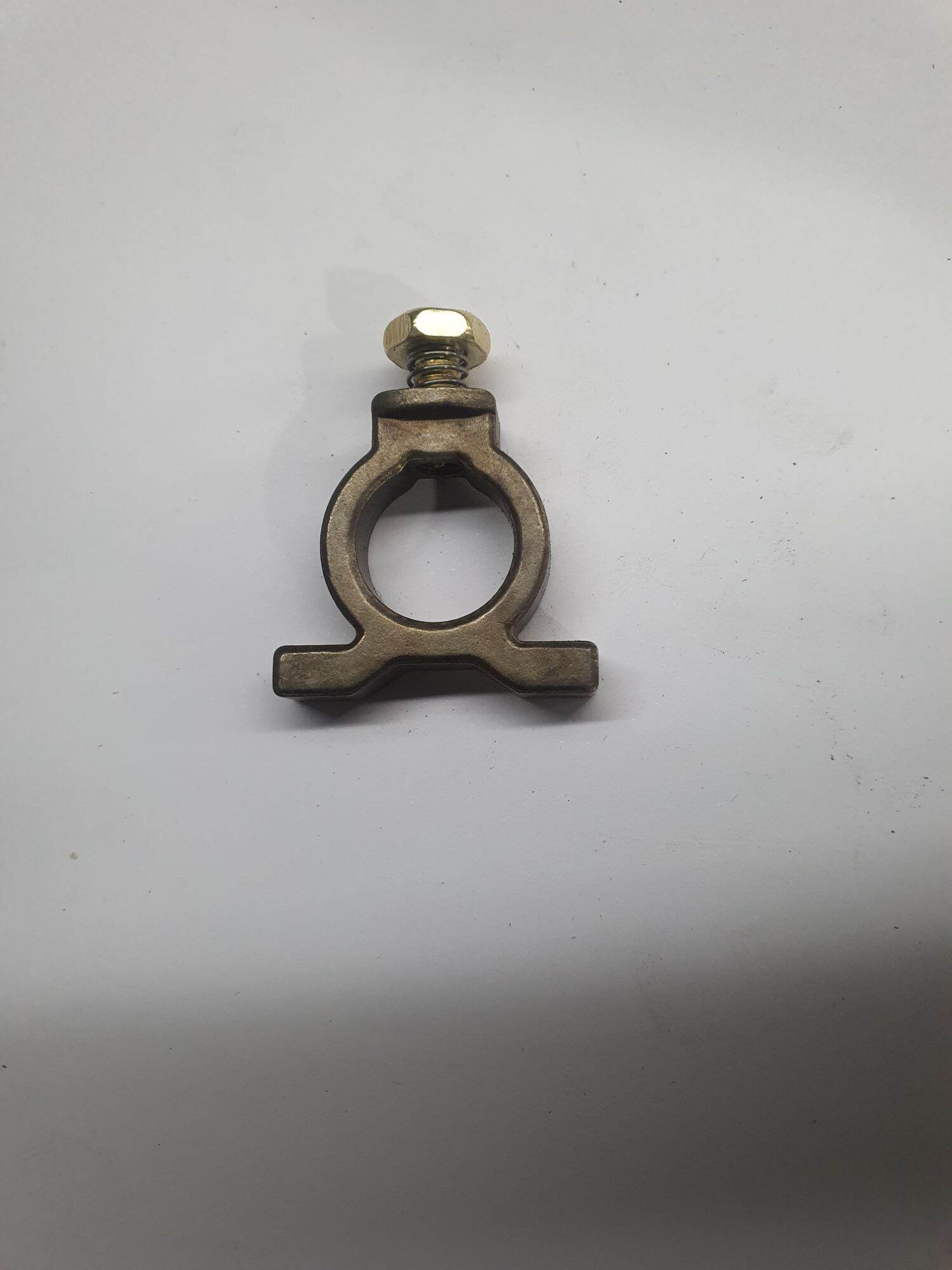 Đồng tiền giữ cốt hành trình dài 3cm lổ cốt 1,5cm cho Motor YH.