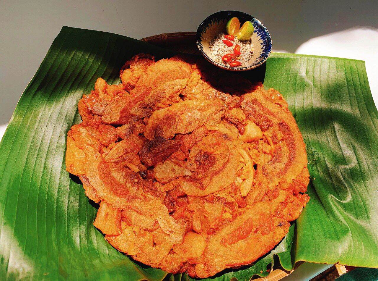 Bánh tóp mỡ hóc môn