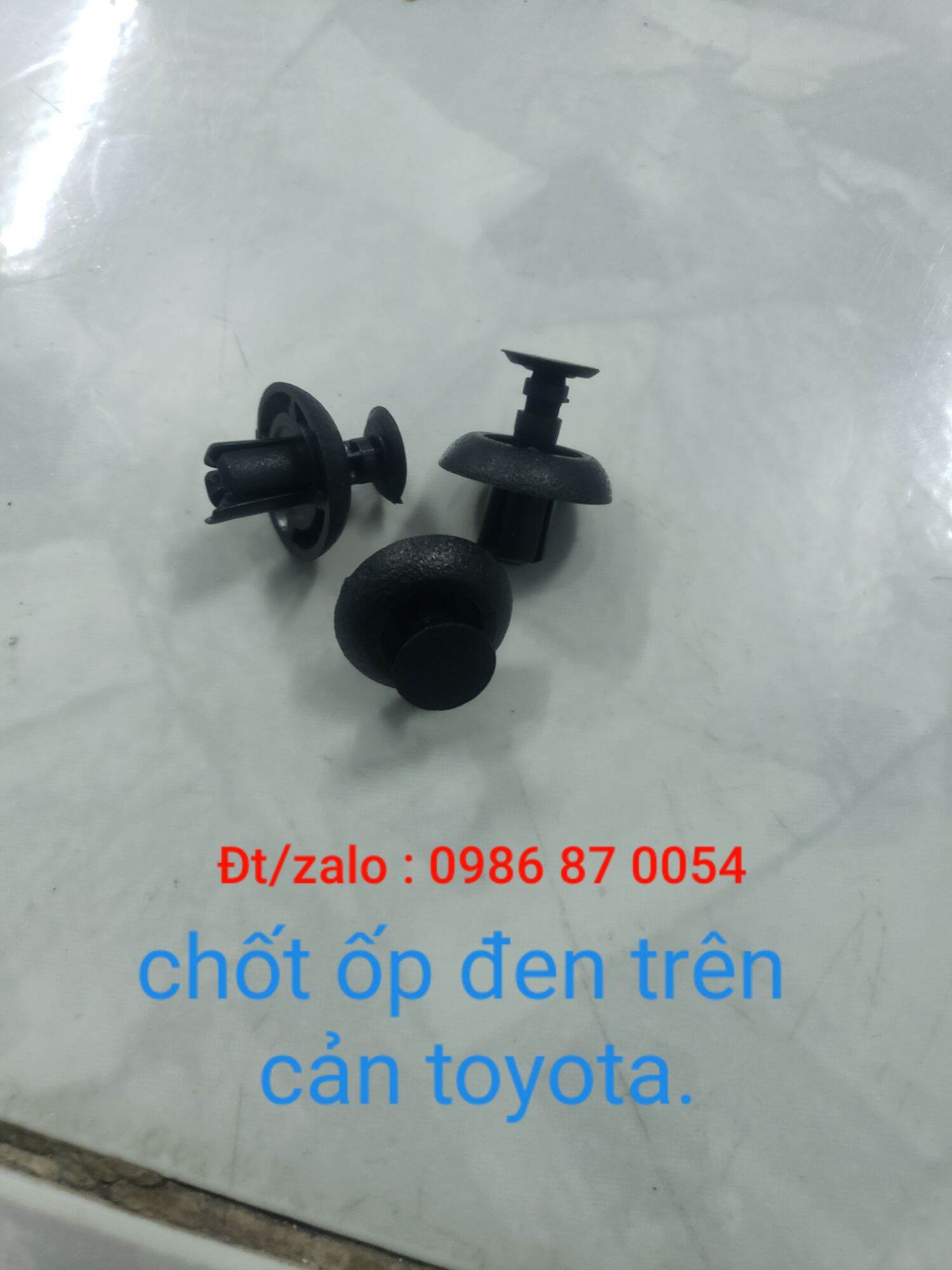 [HCM]100 chốt nút nhựa ốp đen trên cản ô tô toyota