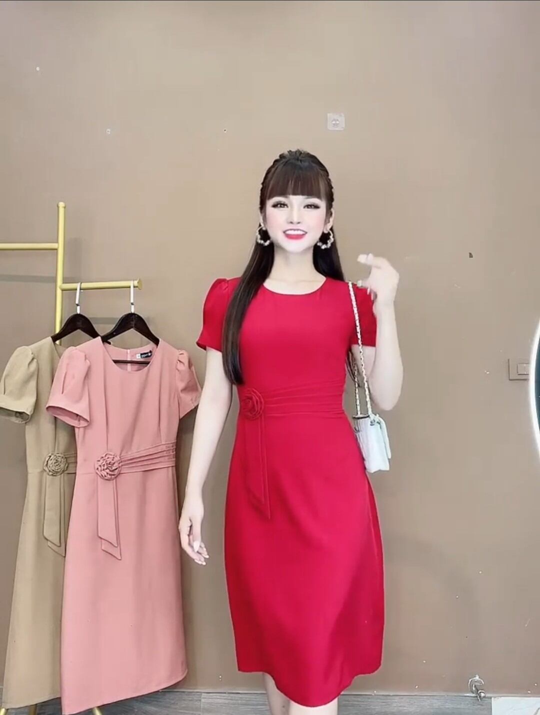 Đầm dáng chữ A Monoco
