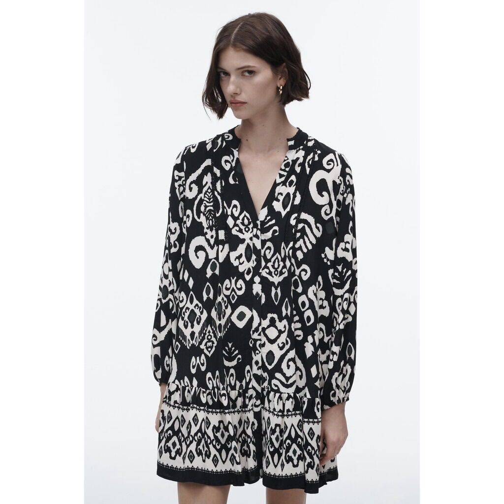 Đầm zara hoạ tiết đen trắng dáng xoè ấn tượng dh07dxg50n10