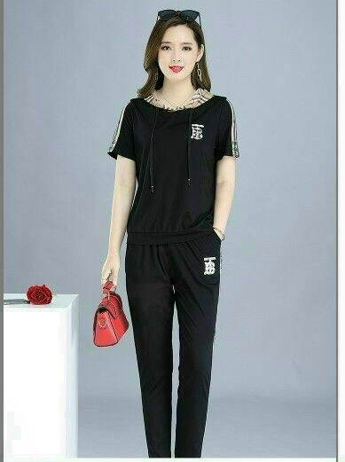 Sét bộ đồ thể thao nữ có nón BT phối sọc cao cấp