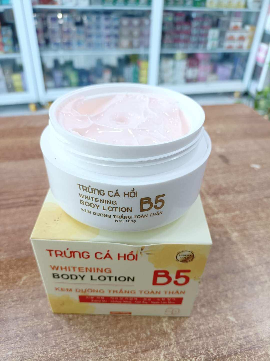kem body trắng da 2mskin tía tô