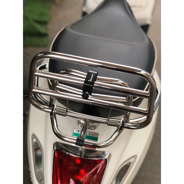 BAGA SAU VESPA SPRINT/PRIMAVERA