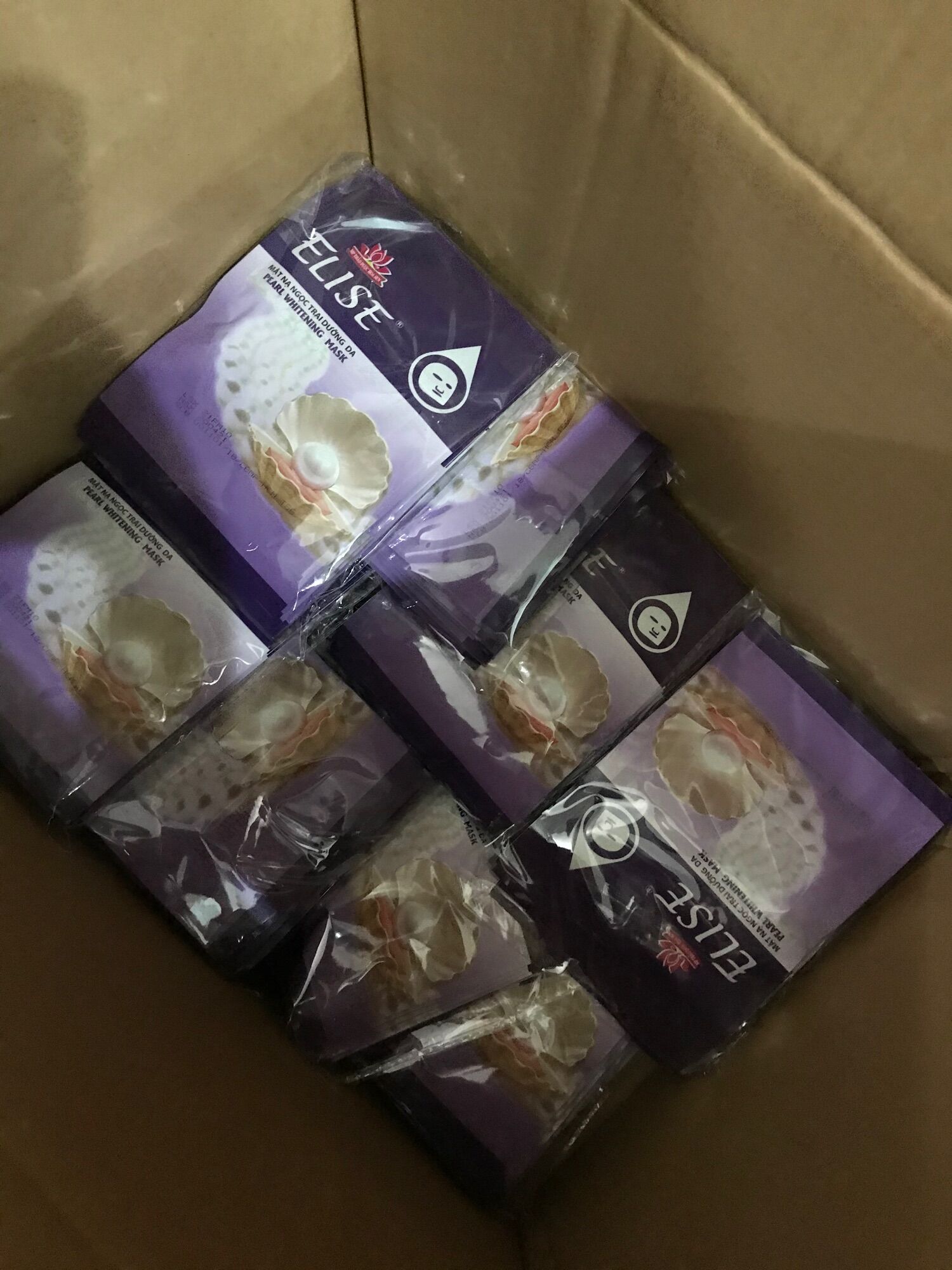 Mặt nạ Elise ngọc trai