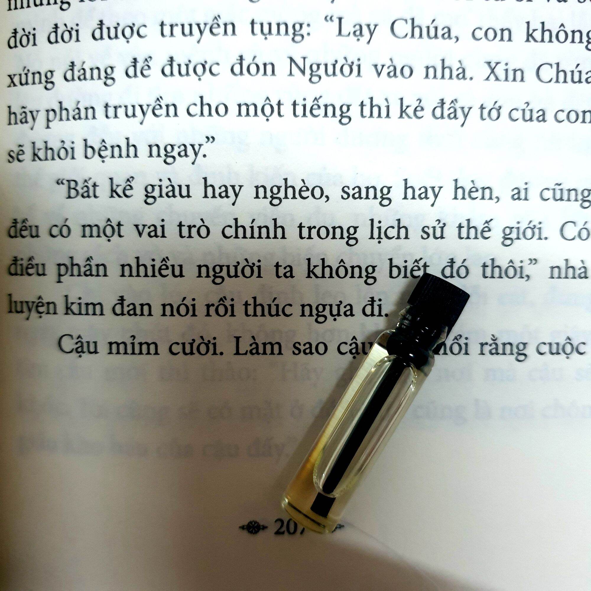 Nước hoa mini hương thơm bền lâu