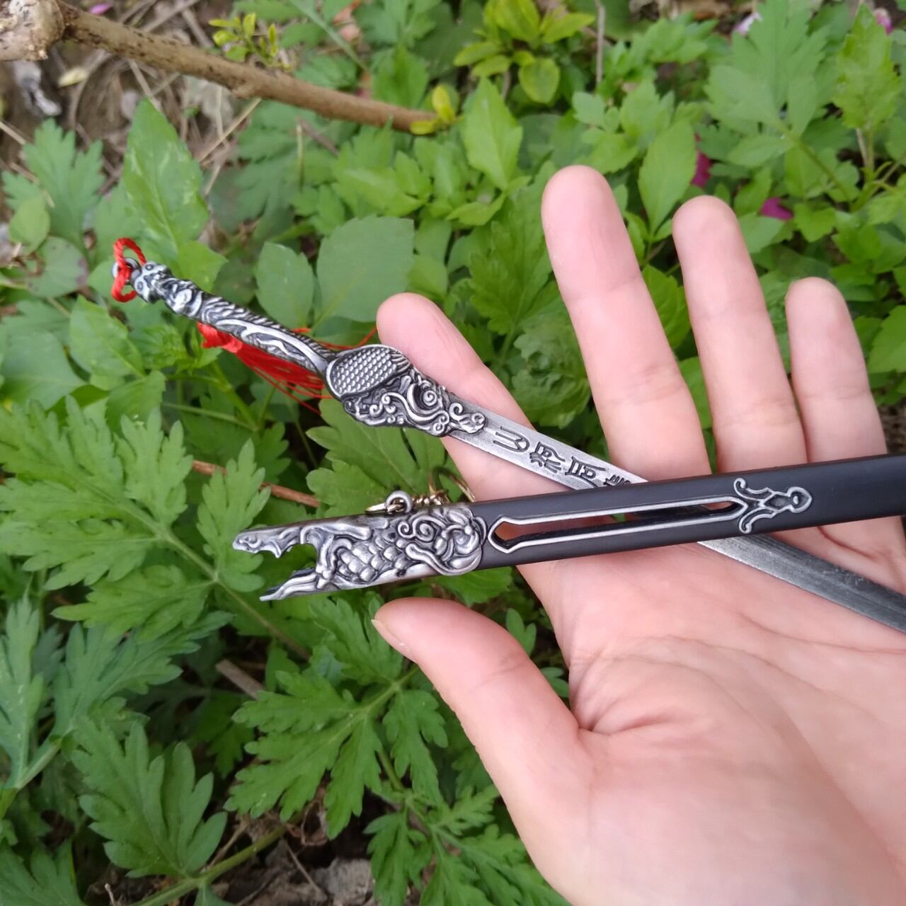 Mô Hình Du Long kiếm 22cm.