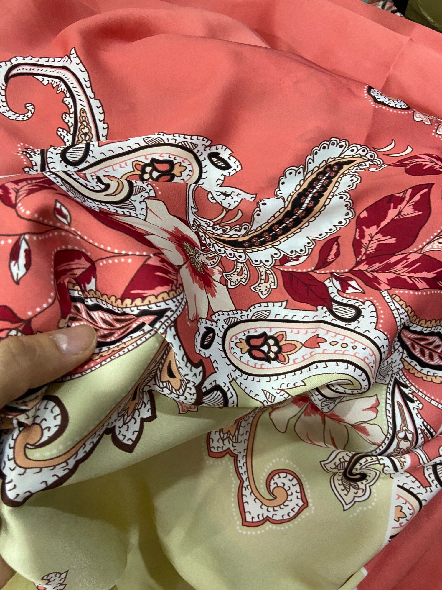 1m55 vải lụa satin đẹp sang khổ 1m5