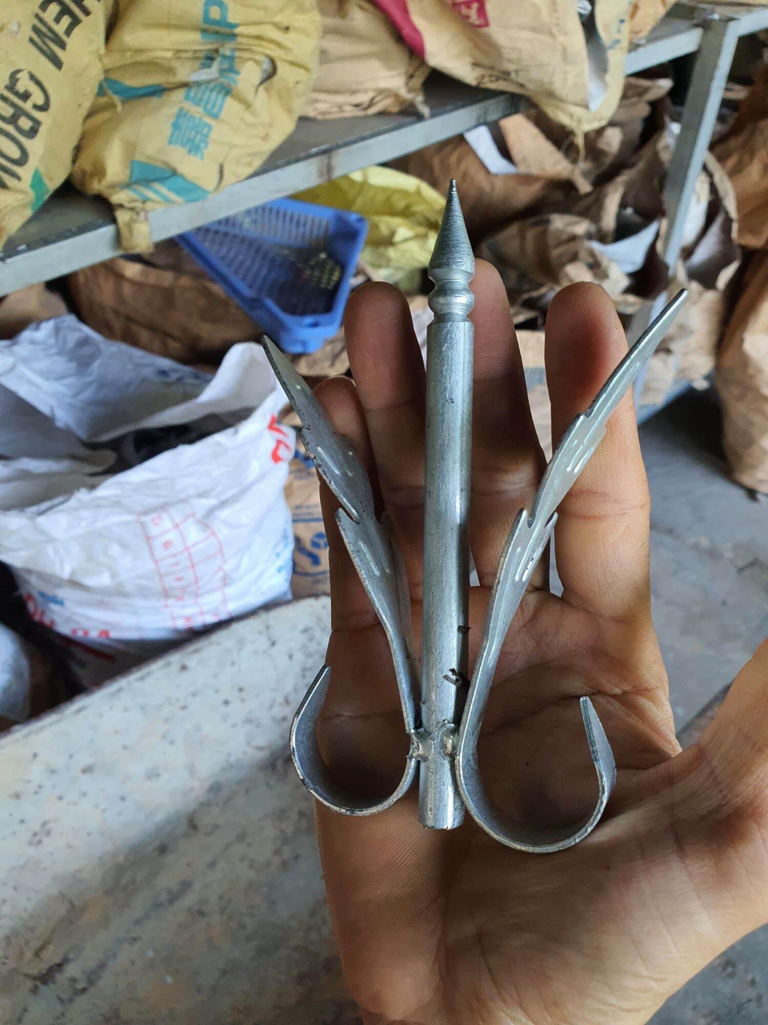 Chông 3 lá kiểu dài 13.5cm