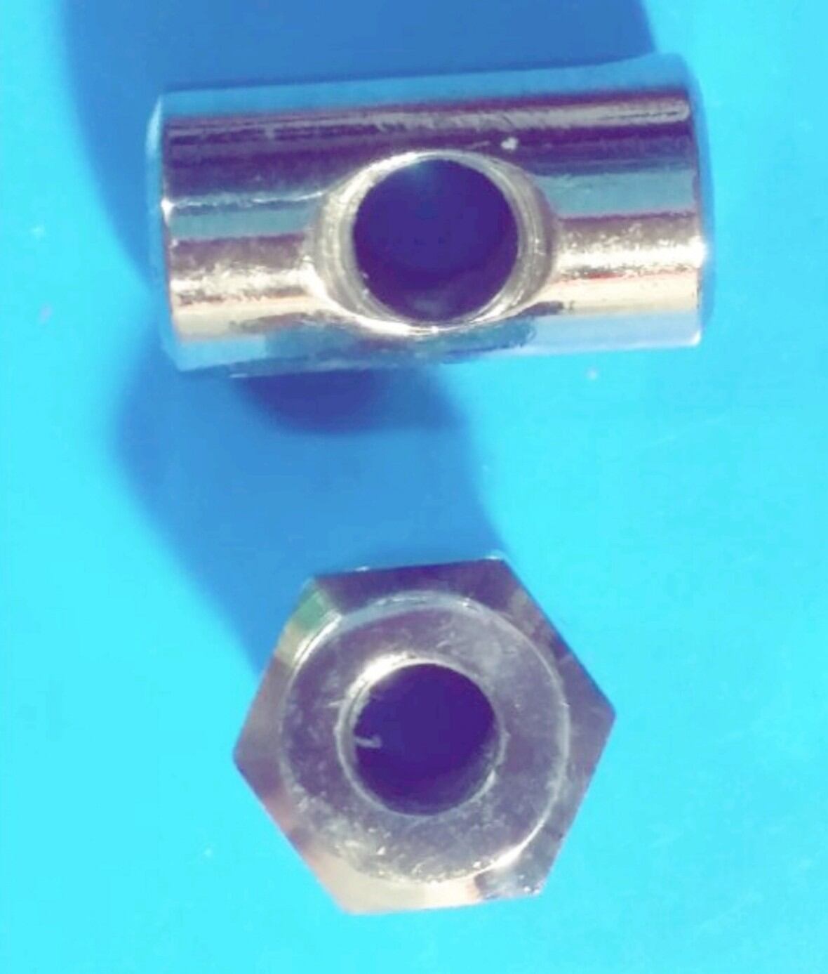 Ốc +tán đũa thắng dream x 2 cái.....