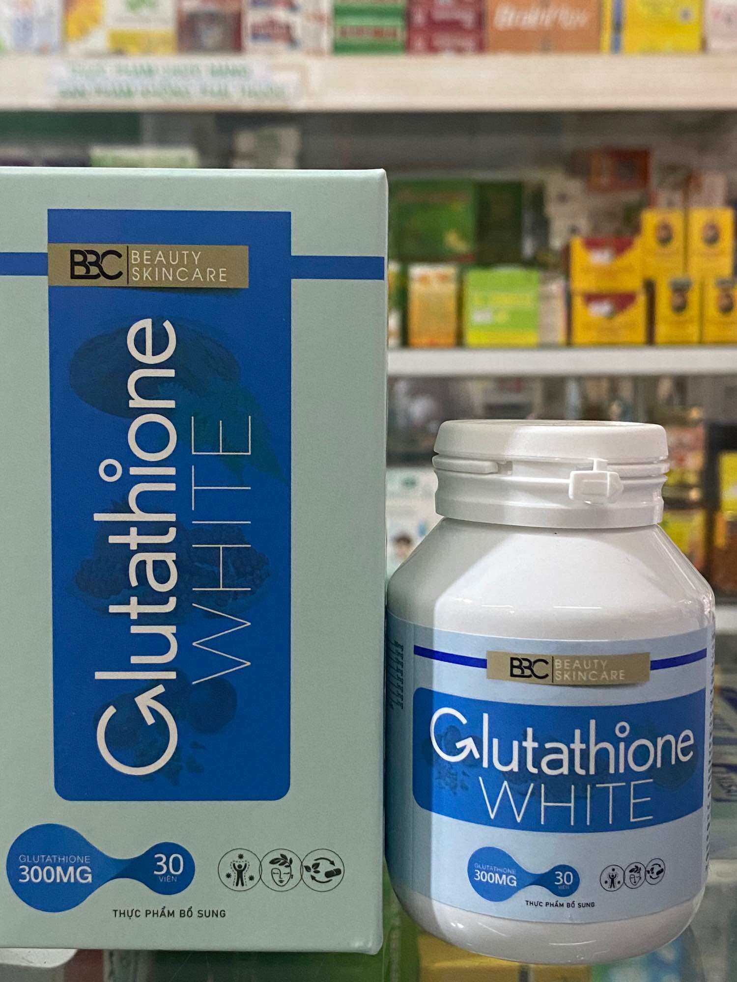 Viên uống trắng da chống nắng Glutathione White hộp 30 viên
