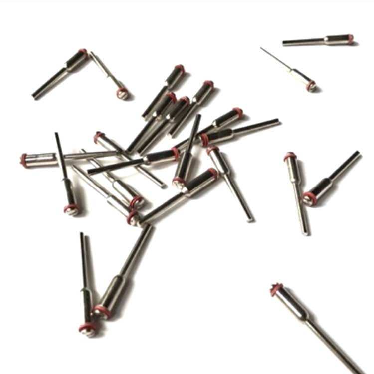 Trục kẹp đĩa lỗ vít 2mm cán 2.35mm