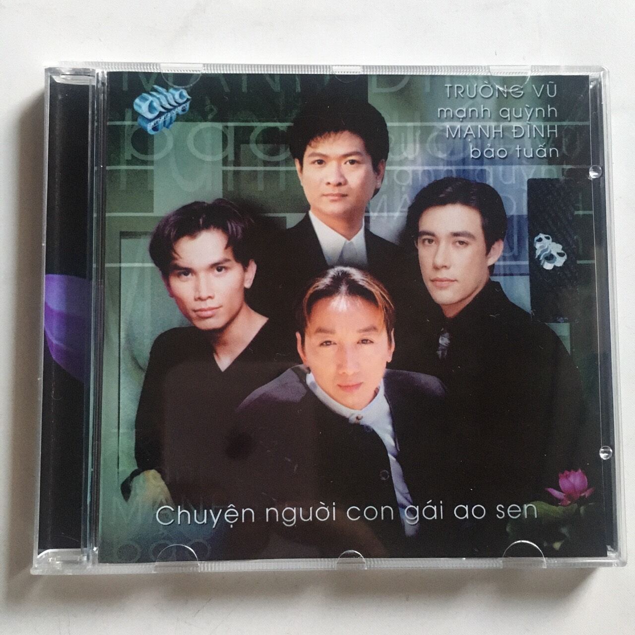Asia Chuyện người con gái ao sen