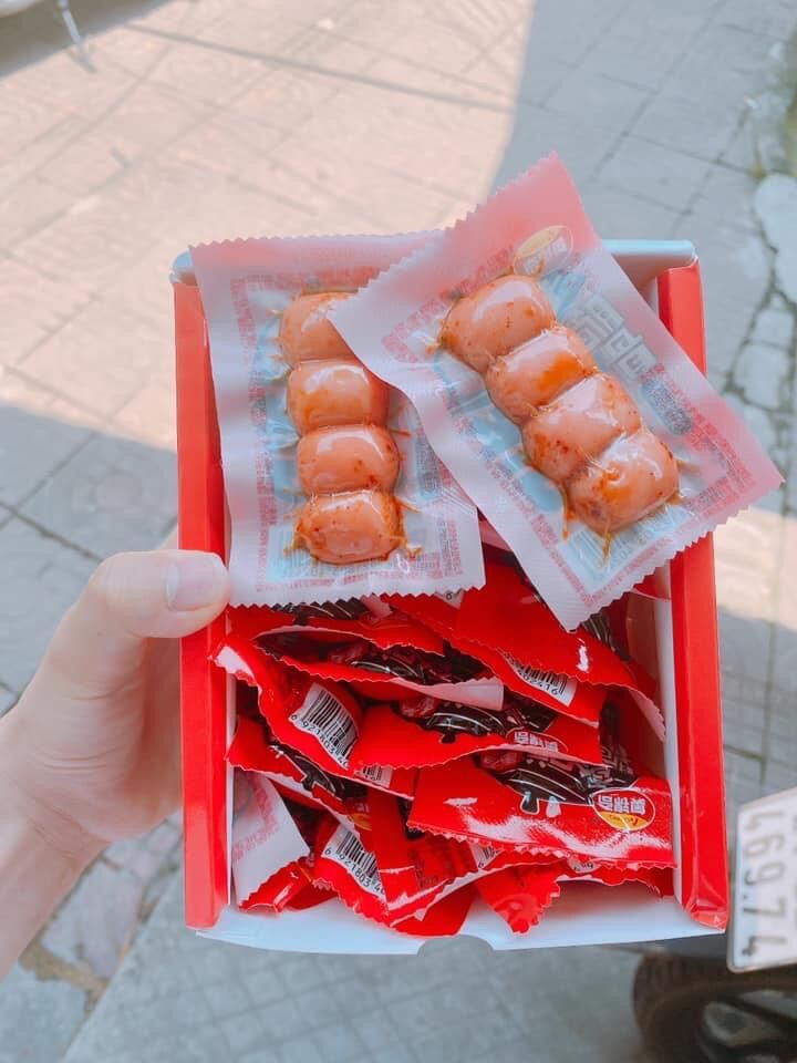 Xúc xích sụn gà