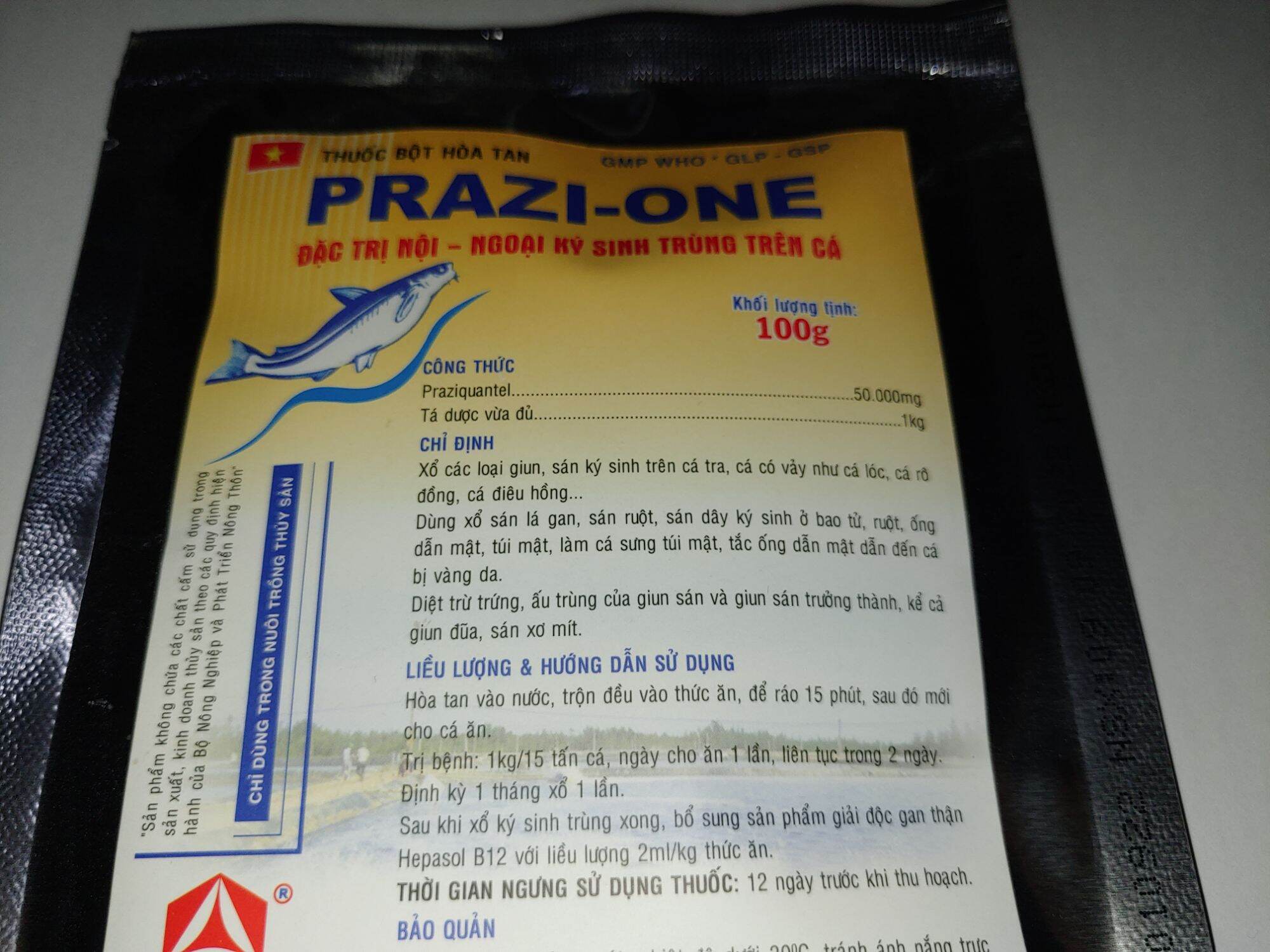 Xổ ký sinh trùng cho cá prazione