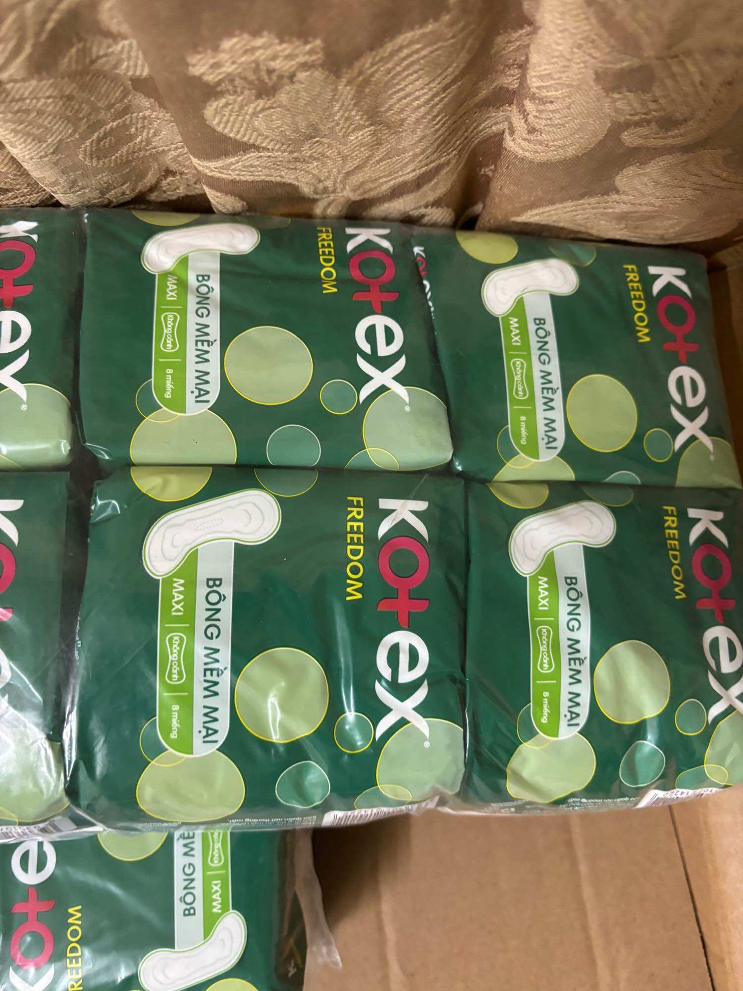 Combo 8 gói Băng vệ sinh Kotex Freedom cánh 8 miếng