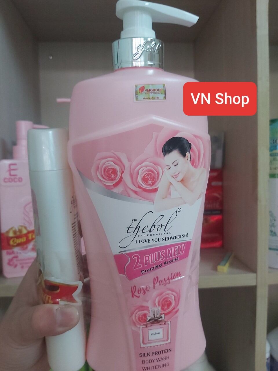 Sữa Tắm Thebol Tinh Chất Nước Hoa 2 Plus 925G