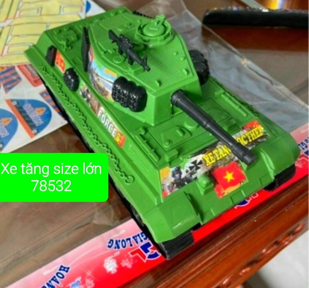 XE TĂNG CHẠY TRỚN