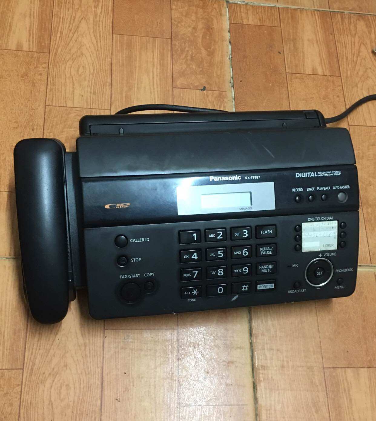 Máy Fax Giáy Cuộn Panasonic 983,987 Model Đời Cao
