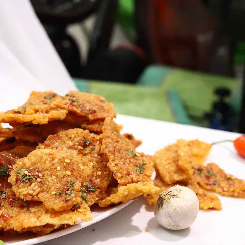 Cơm cháy chiên mắm hành đặc biệt