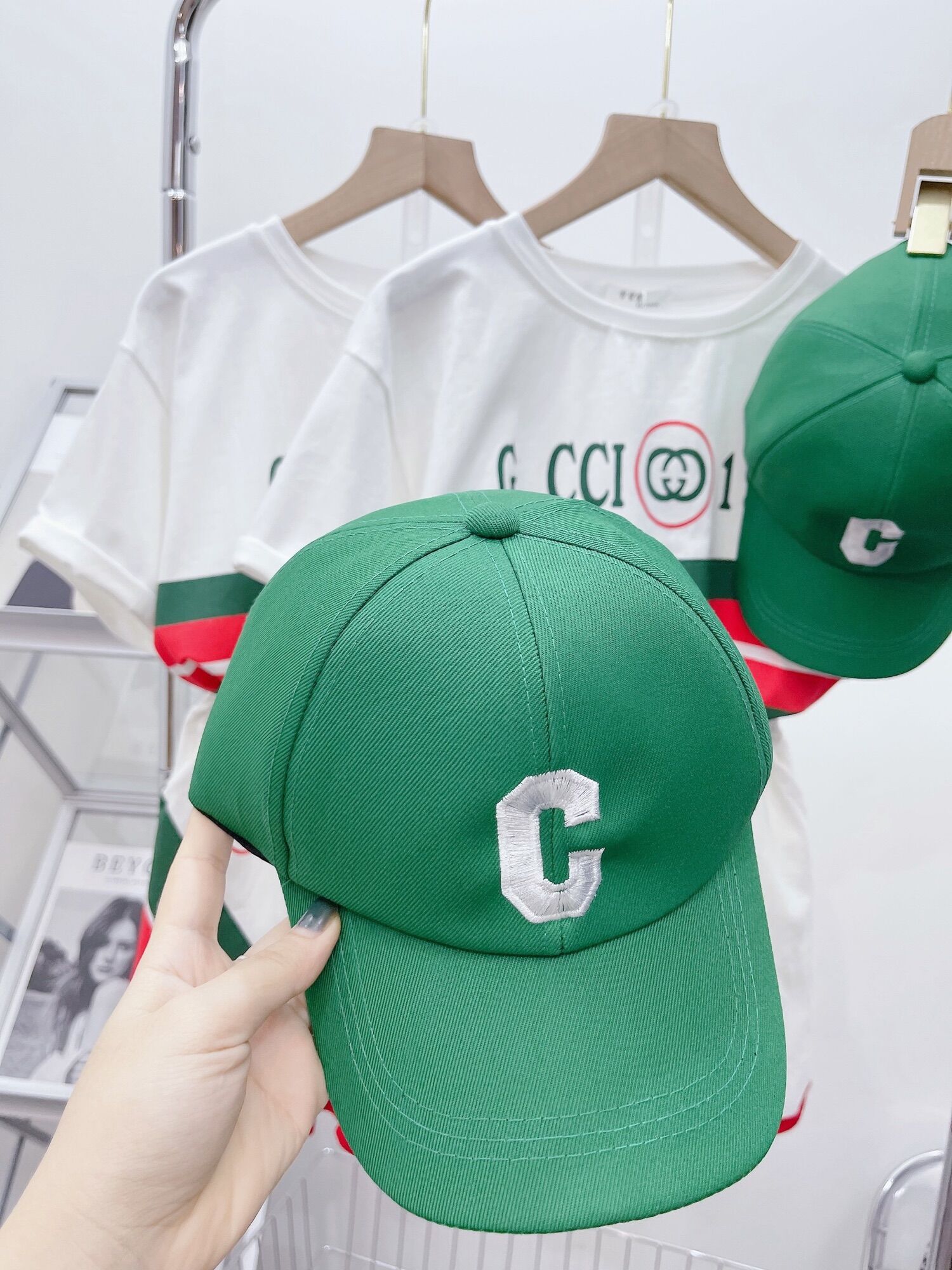 SÉT 3 MÓN BỘ ĐÙI GUC.Cii KÈM MŨ TL09
