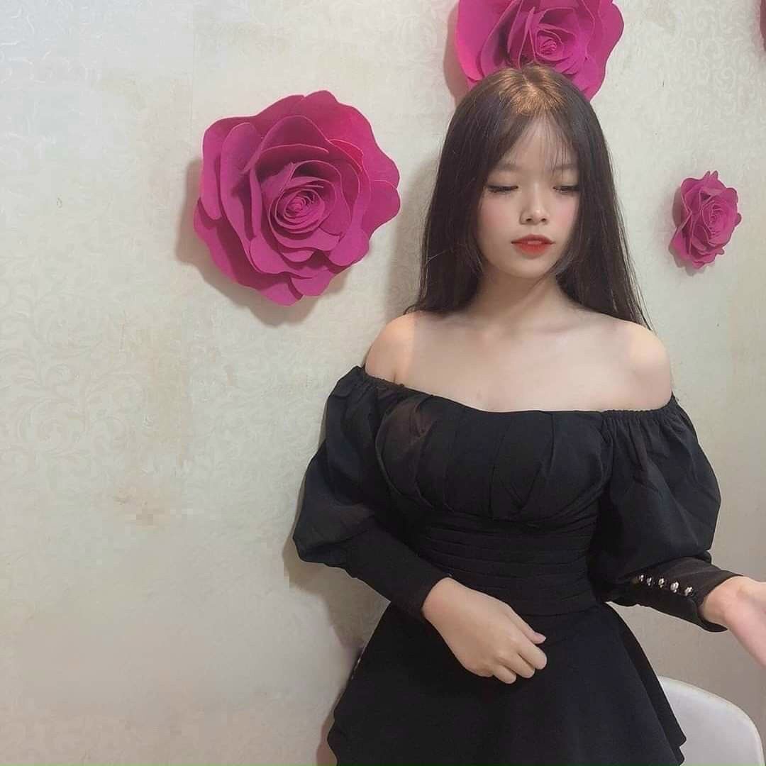 [ Mã A197 ] Áo cổ vuông cúp ngực tay phồng