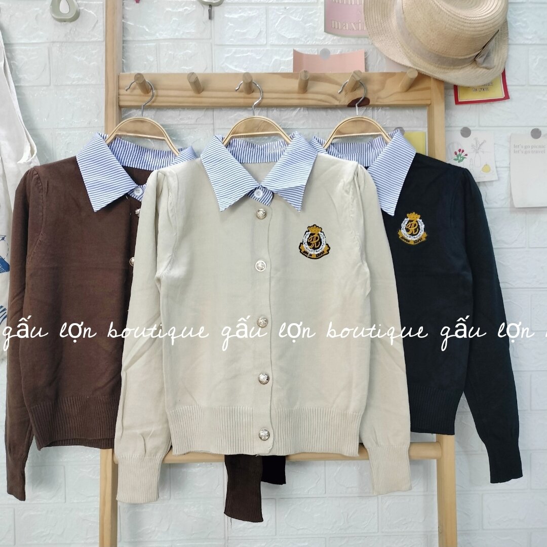 Áo len phối cổ sơ mi huy hiệu ngực hàn quốc