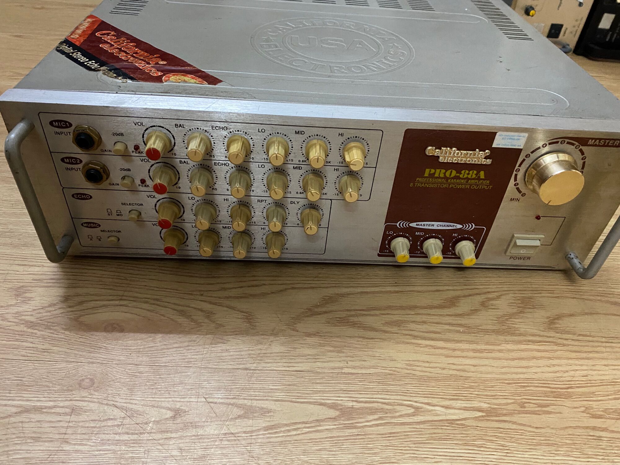 Amply karaoke, amply nghe nhạc California Pro 88A