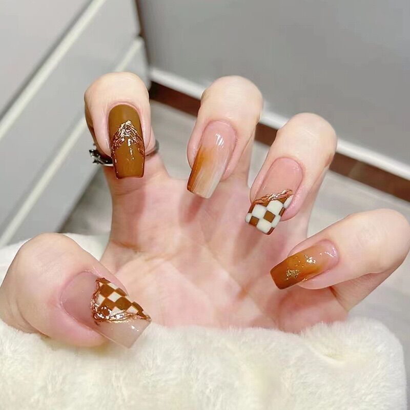 Bộ 24 móng tay giả D728 dáng dài hoạ tiết ( Tặng kèm keo và dũa )