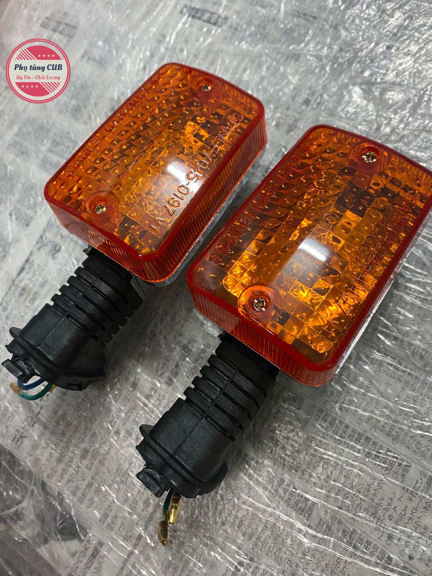 Xi nhan sau xe cub 82-84-DD