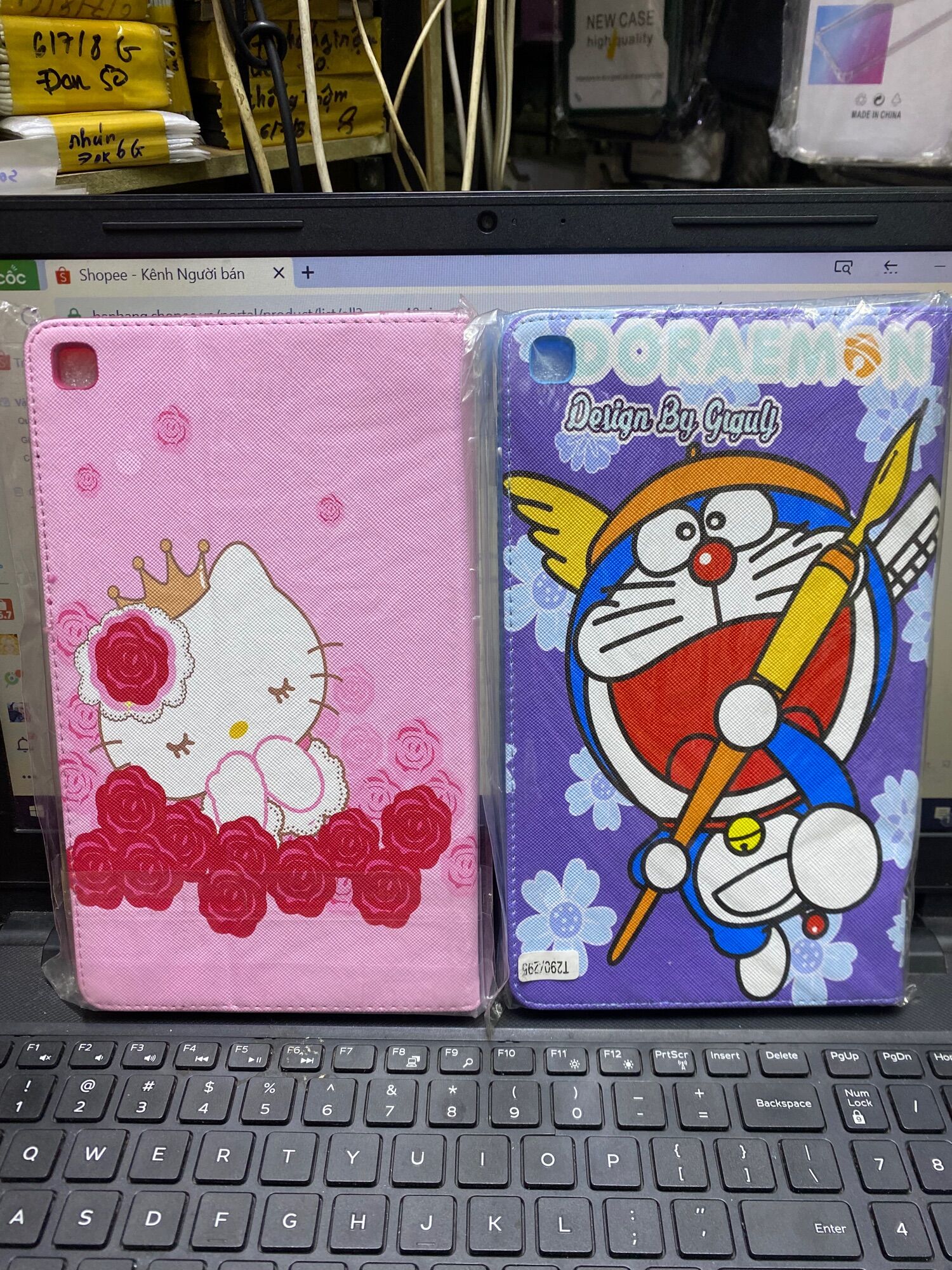 ]Bao da Samsung Tab A8 2020(x200) ,  T285 / Tab A 2017 (T385) A7lite ( T225) A8 (T295) in hình doremon kitty