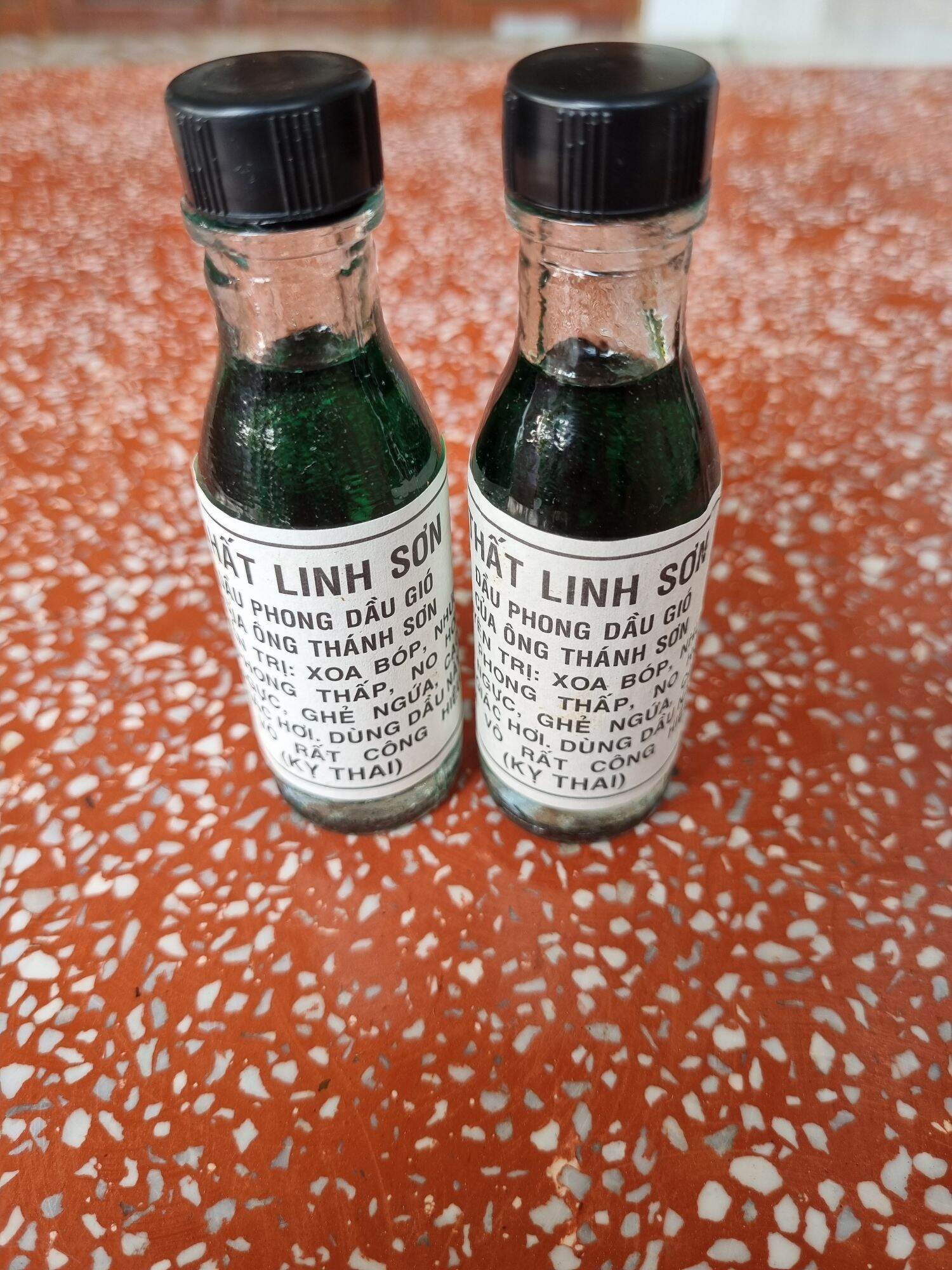 Dầu Phong - Linh Sơn - Dầu Phong Thất Linh Sơn - combo 2 chai