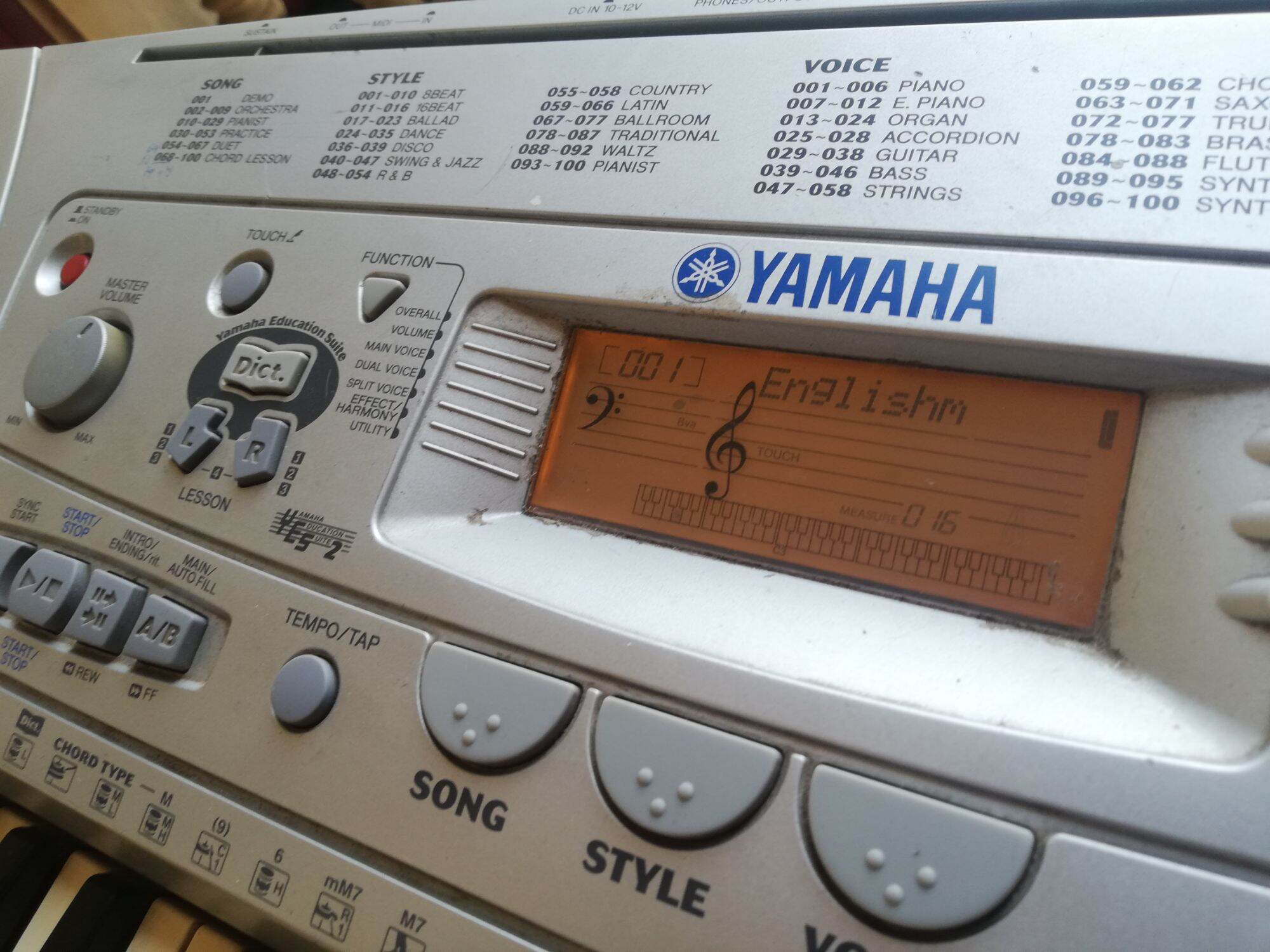 Đàn organ Yamaha PSR 275
