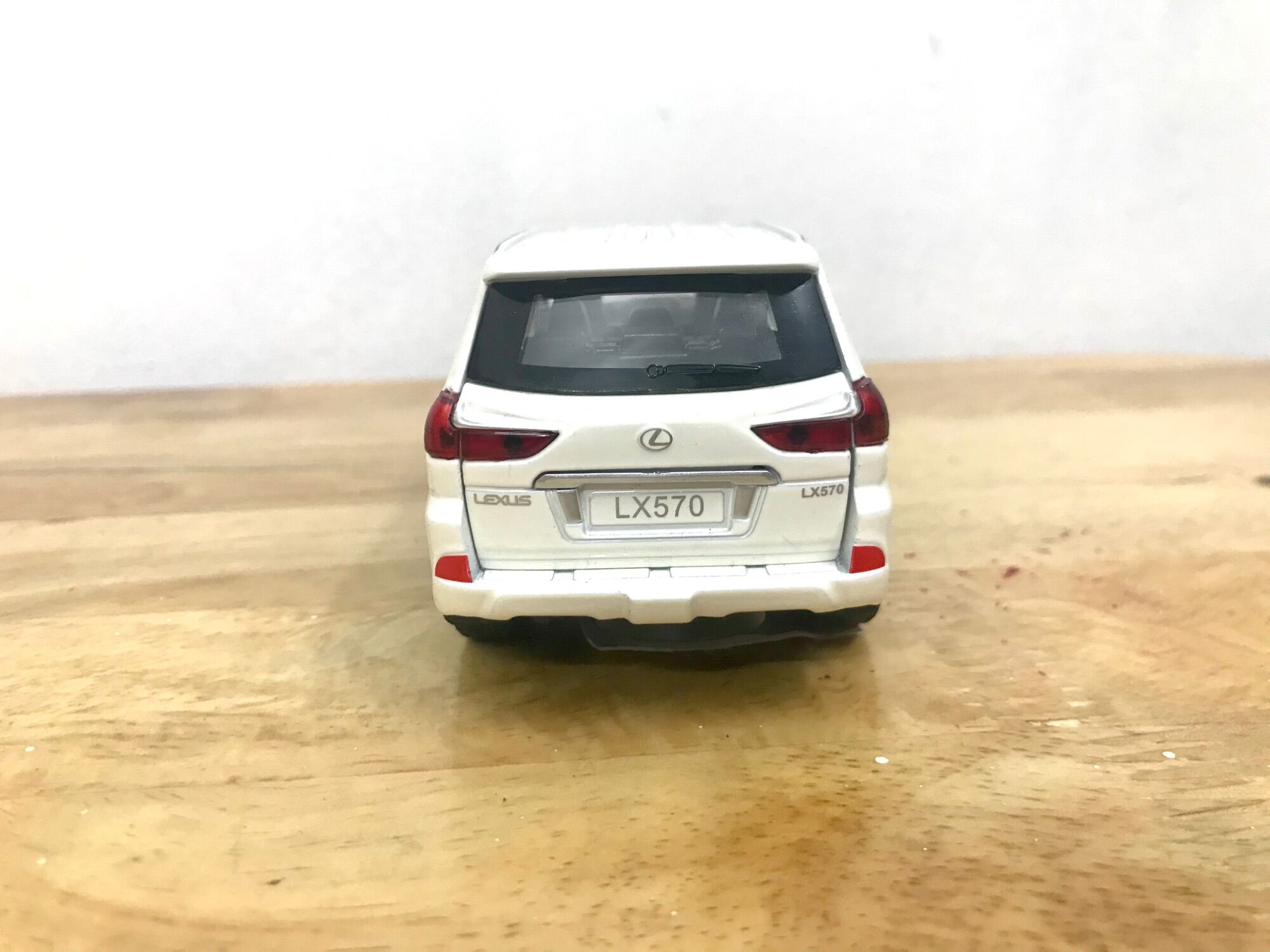 Mô hình xe Lexus LX570 _ Tỷ lệ 1:32