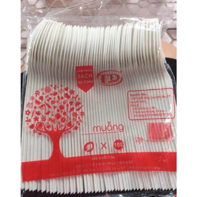 100 thìa dài nhựa cứng trắng