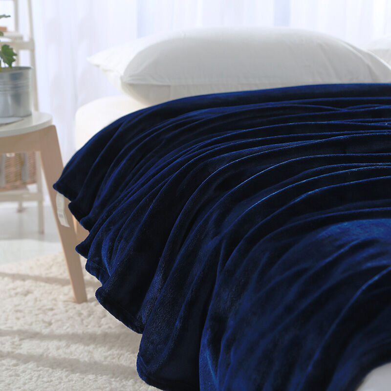 Thảm lông nhung san hô mùa hè thảm đắp điều hòa thảm nhỏ sofa nhung flannel ngủ trưa trên giường văn phòng dùng một người