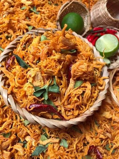 KHÔ GÀ CAY LÁ CHANH NGON ĐẶT BIỆT