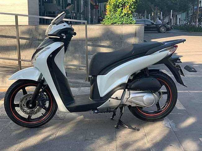 Ốp bầu gió (pô e) xe SH nhập khẩu Ý 07->11 (inox cao cấp)