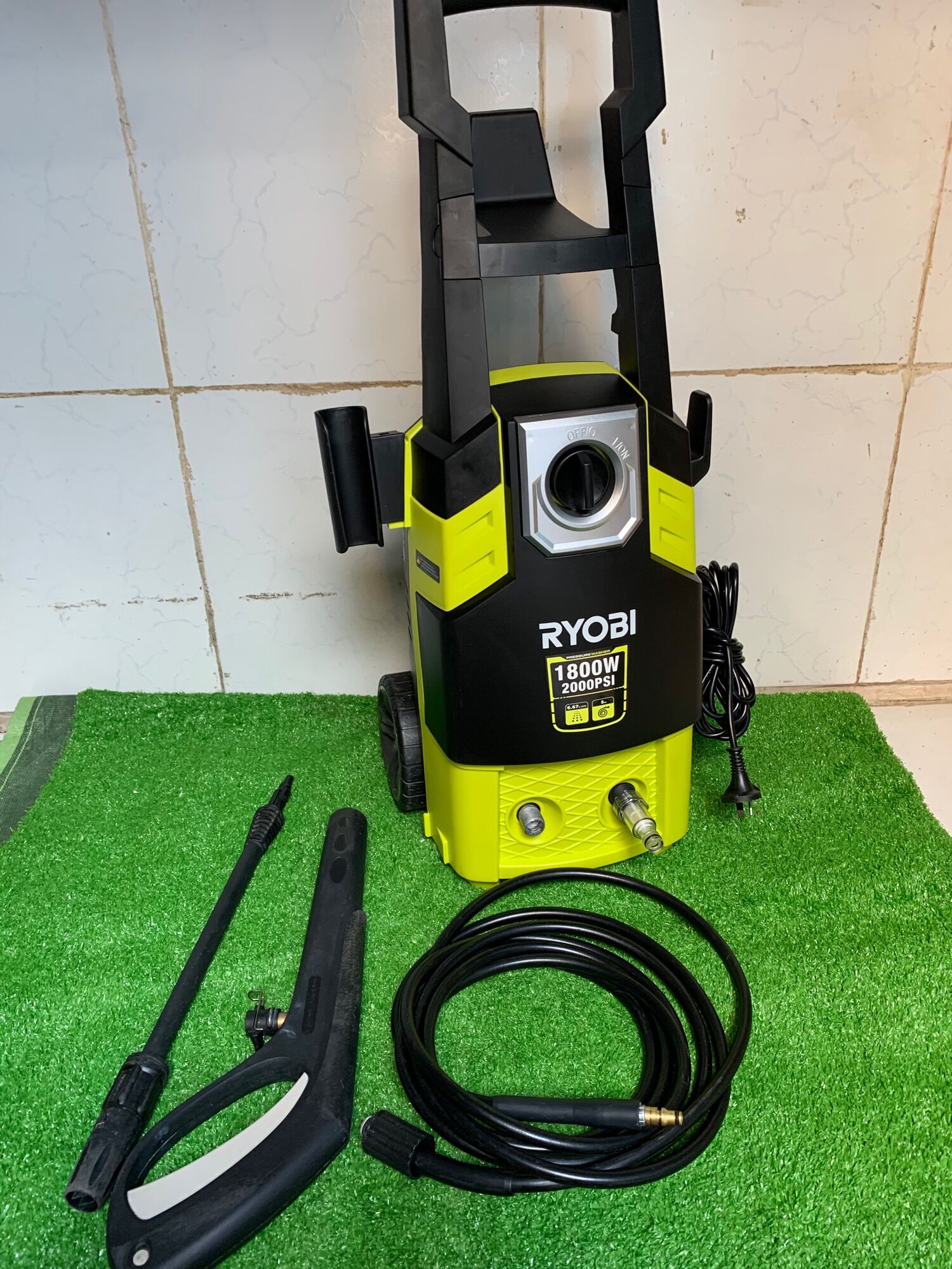 [HCM]Máy Rửa Xe Ryobi 1800W