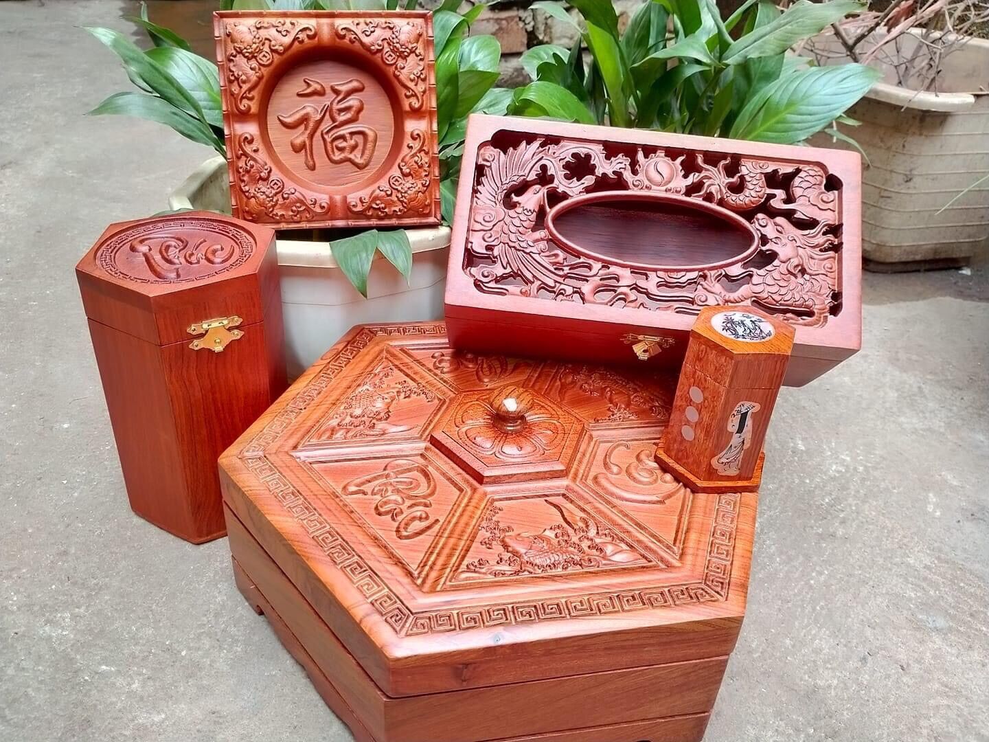 Combo 5 món sản phẩm gỗ hương bày bàn trà