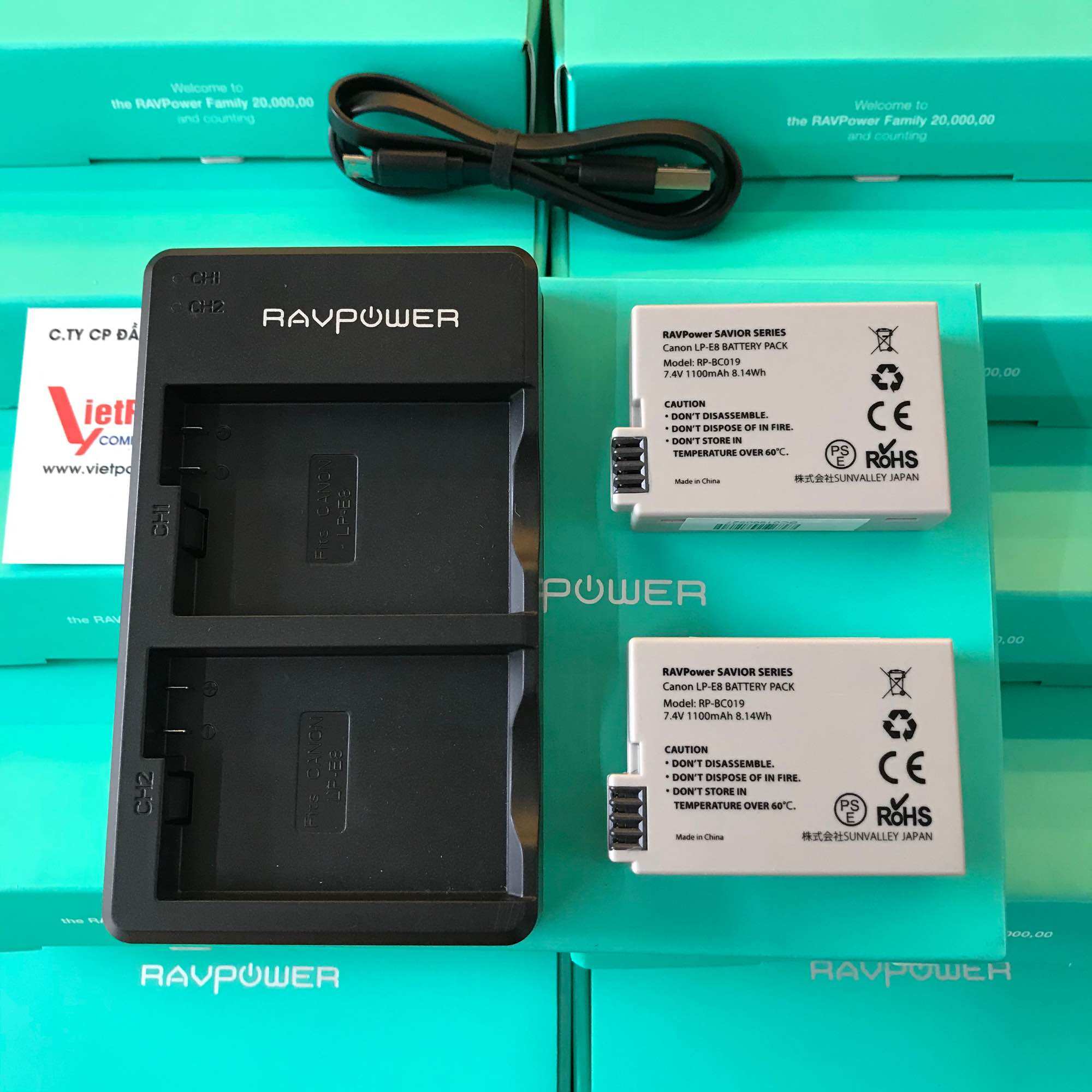 Pin và sạc canon lp-e8 của hãng ravpower rp-bc019 tương thích eos 550d, eos 600d, eos 650d, eos 700d, rebel t2i, t3i, t4i, t5i