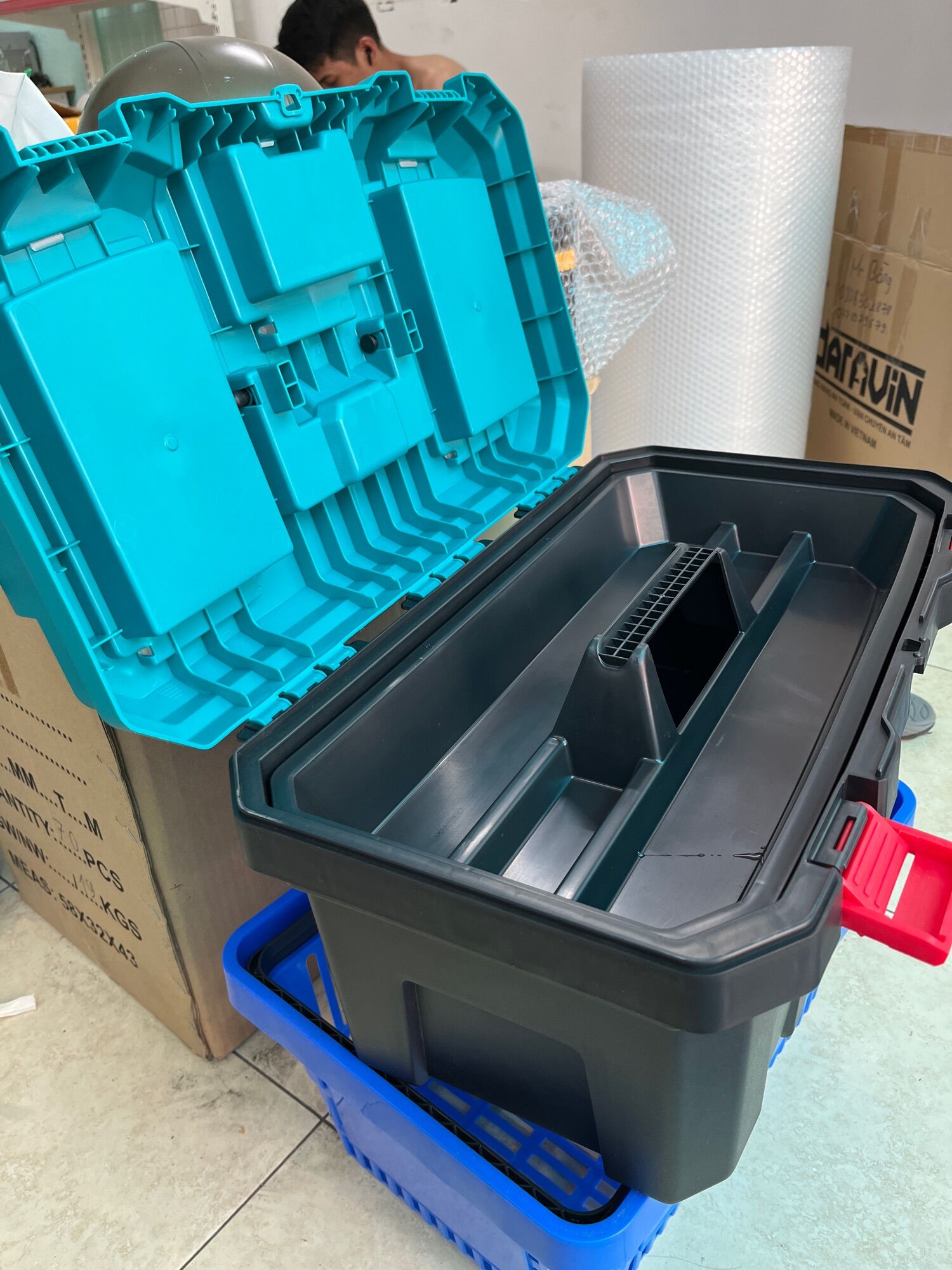 Thùng đựng đồ nghề khóa nhựa Total