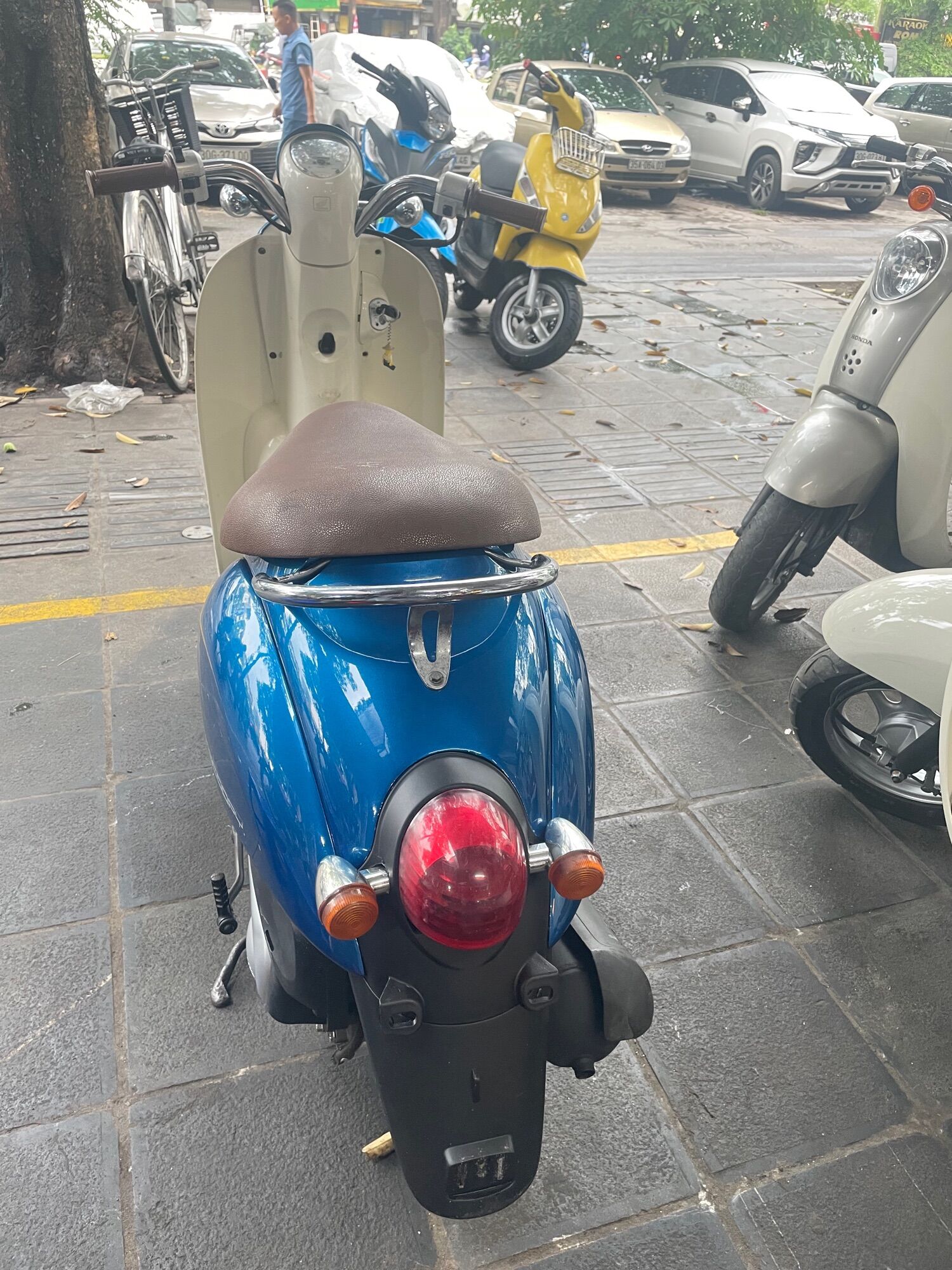 Xe máy 50cc honda scoopy trắng xanh