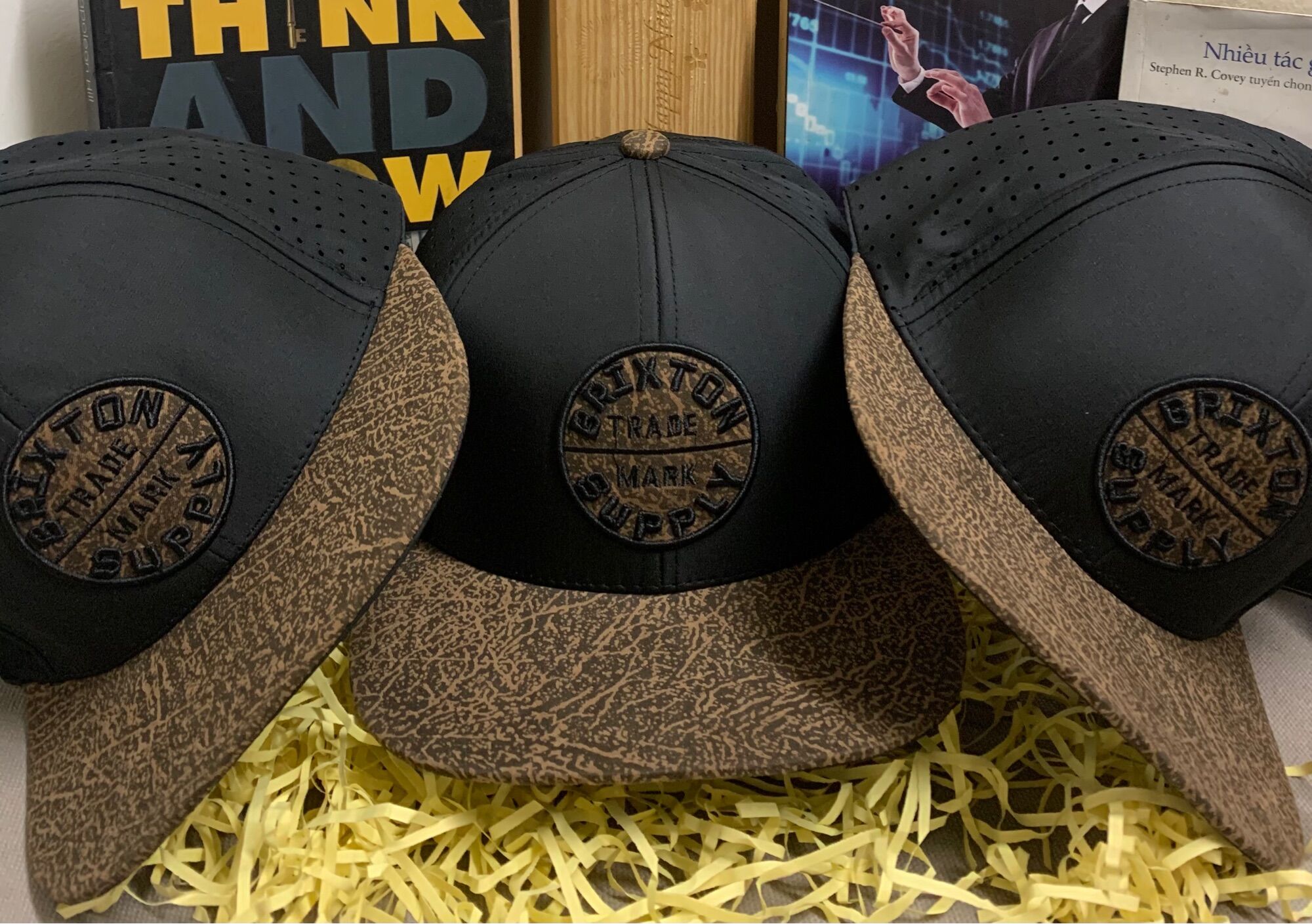 Nón Snapback Nón Lưỡi Bằng Thêu Logo Brixton