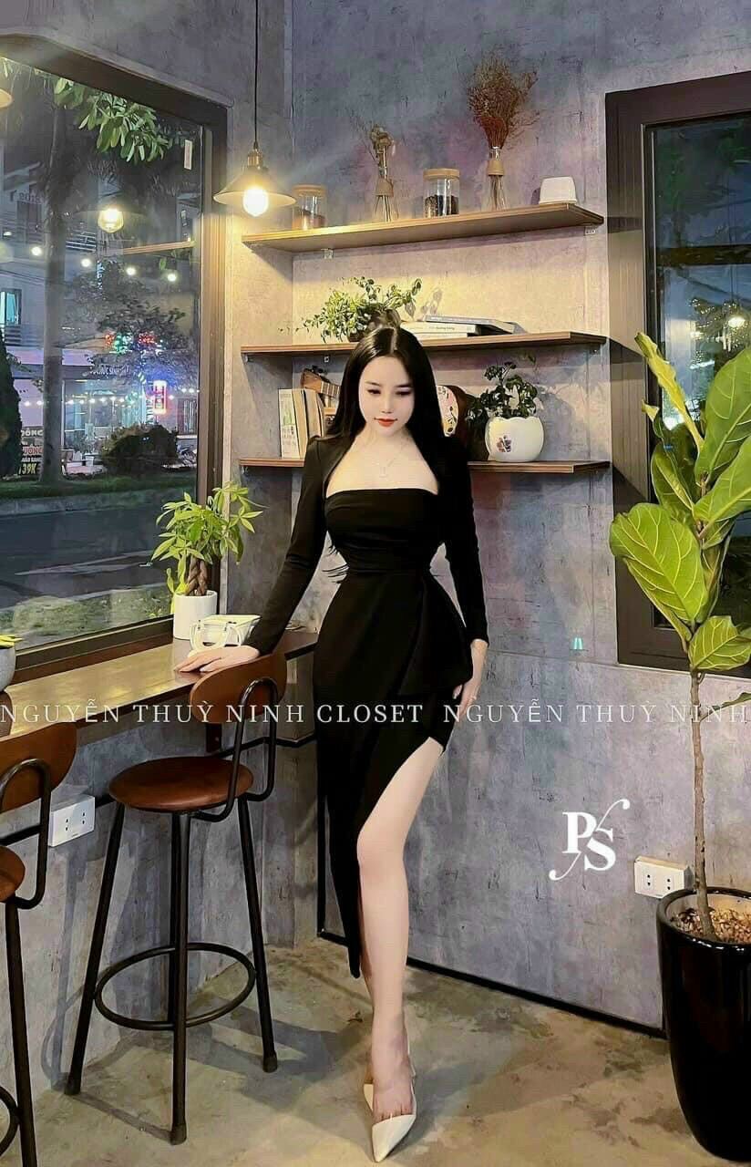 Đầm Ôm Cổ U Xẻ Tà Sang Trọng