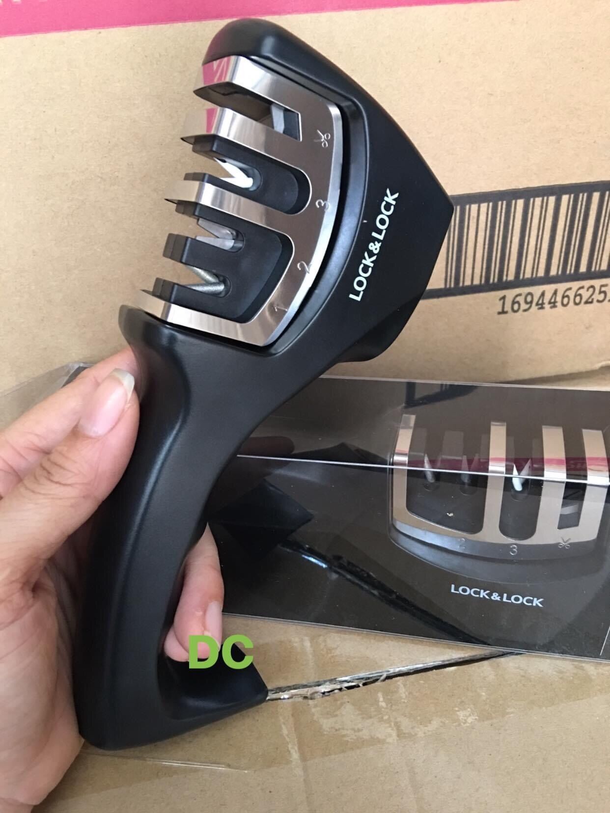 👍💁 DỤNG CỤ MÀI DAO 4 RÃNH LOCK&LOCK - CKK113👍